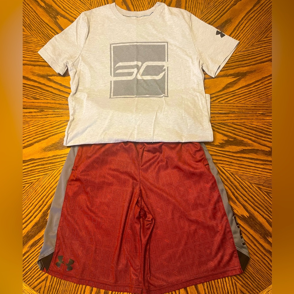 Boys Under Armour Shirt And Shorts Size Medium